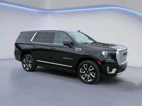 Black 2021 GMC Yukon Denali for sale in Knoxville, TN