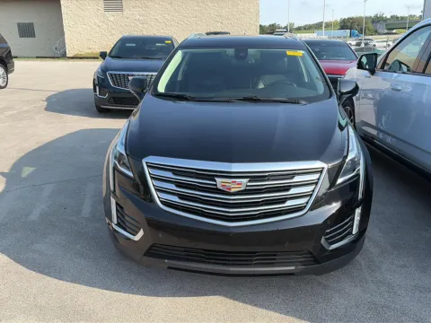 Black 2018 Cadillac XT5 Premium Luxury FWD for sale in Knoxville, TN