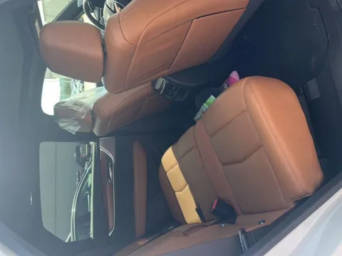 Photos of 2021 Cadillac XT5 AWD Premium Luxury for sale in Knoxville, TN at Cadillac of Knoxville