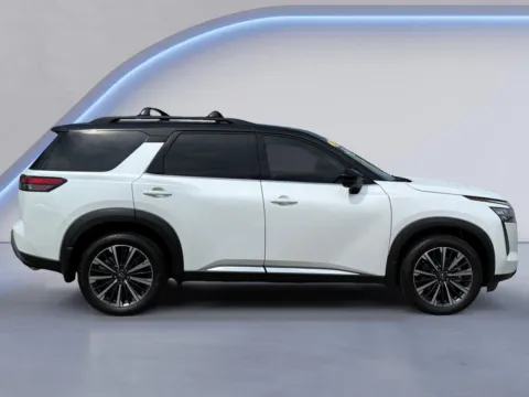 Photos of 2026 Nissan Pathfinder Platinum for sale in Knoxville, TN at Cadillac of Knoxville