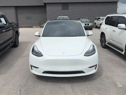 White 2023 TESLA Y for sale in Knoxville, TN