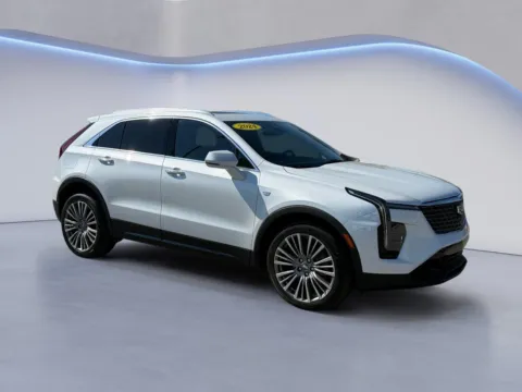 White 2024 Cadillac XT4 AWD Premium Luxury for sale in Knoxville, TN