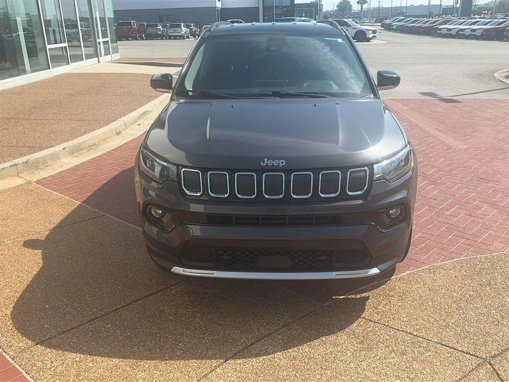 Gray 2022 Jeep Compass Limited for sale in Knoxville, TN