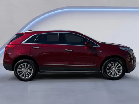 Another view of 2017 Cadillac XT5 Luxury FWD for sale in Knoxville, TN at Cadillac of Knoxville