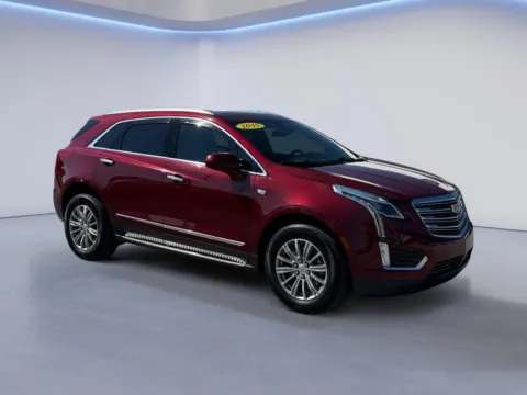 Photos of 2017 Cadillac XT5 Luxury FWD for sale in Knoxville, TN at Cadillac of Knoxville