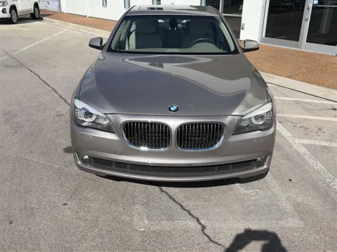 Silver 2009 BMW 7 Series 750i for sale in Knoxville, TN