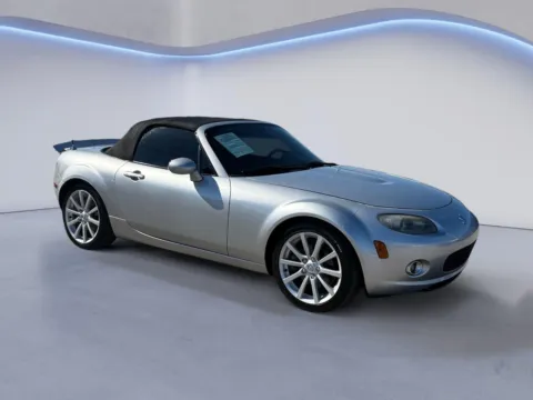 Silver 2006 Mazda MX-5 Miata Grand Touring for sale in Knoxville, TN
