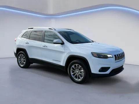White 2020 Jeep Cherokee Latitude Plus for sale in Knoxville, TN
