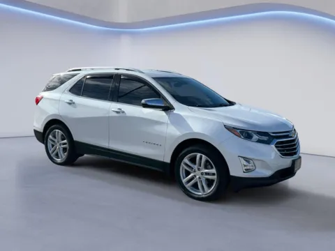 White 2019 Chevrolet Equinox Premier for sale in Knoxville, TN