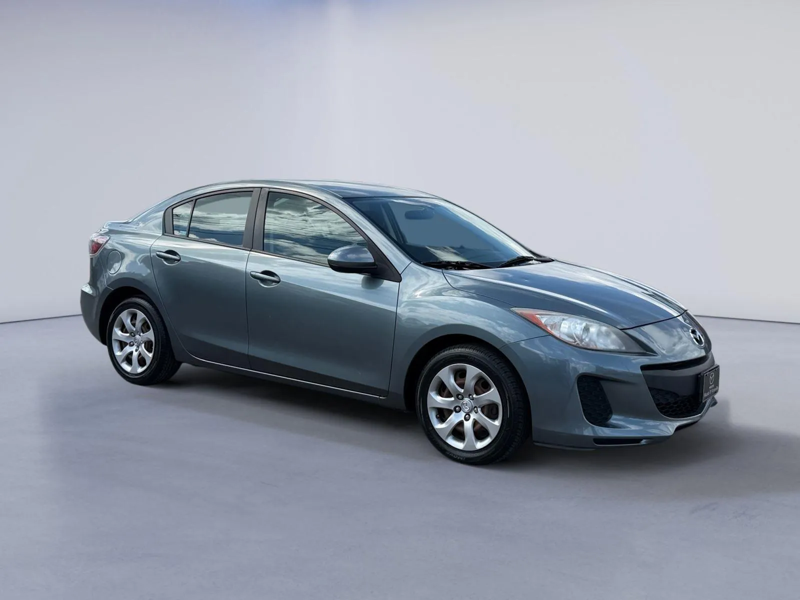 Gray 2012 Mazda Mazda3 i Sport for sale in Knoxville, TN