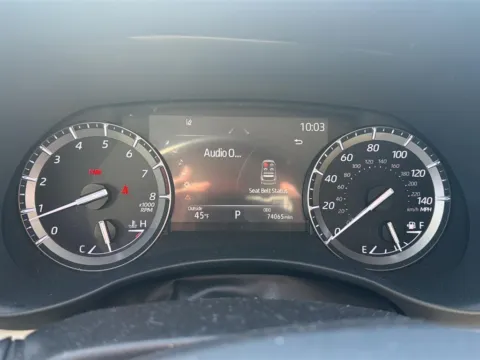 More photos of 2021 Toyota Highlander XLE at Mazda of Knoxville, TN