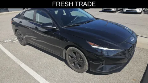 Black 2021 Hyundai Elantra SEL for sale in Knoxville, TN