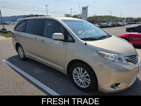 Beige 2014 TOYOTA Sienna XLE 8-Passenger for sale in Knoxville, TN