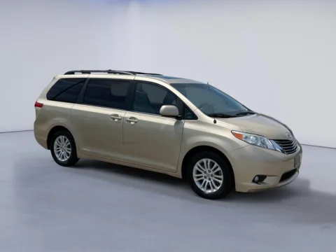 Beige 2014 TOYOTA Sienna XLE 8-Passenger for sale in Knoxville, TN