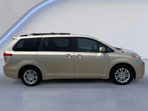 Photos of 2014 TOYOTA Sienna XLE 8-Passenger for sale in Knoxville, TN at Mazda of Knoxville