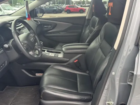 More photos of 2023 Nissan Murano SL at Mazda of Knoxville, TN