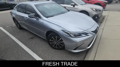 Silver 2023 Lexus ES 350 for sale in Knoxville, TN