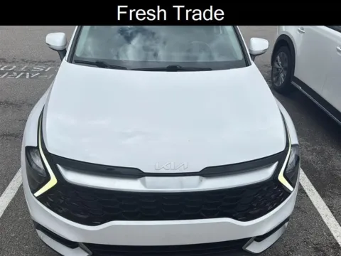 White 2023 Kia Sportage EX for sale in Knoxville, TN