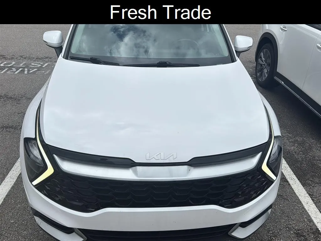 White 2023 Kia Sportage EX for sale in Knoxville, TN