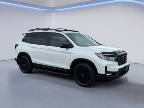 White 2023 Honda Passport TrailSport for sale in Knoxville, TN