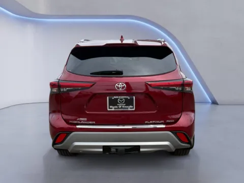 More photos of 2022 Toyota Highlander Platinum at Mazda of Knoxville, TN