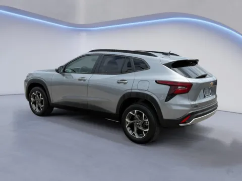 More photos of 2024 Chevrolet Trax LT at Mazda of Knoxville, TN