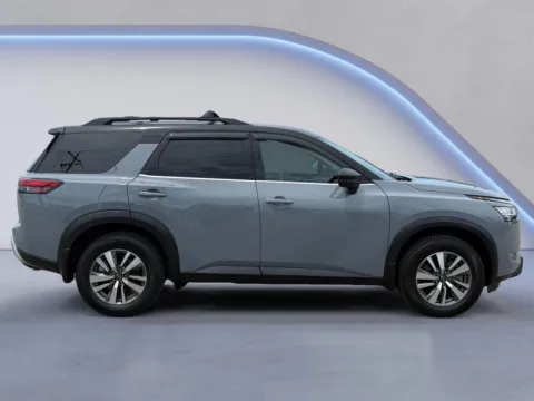 Photos of 2022 Nissan Pathfinder SL for sale in Knoxville, TN at Mazda of Knoxville