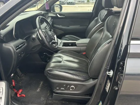 More photos of 2023 Hyundai Palisade Calligraphy at Mazda of Knoxville, TN