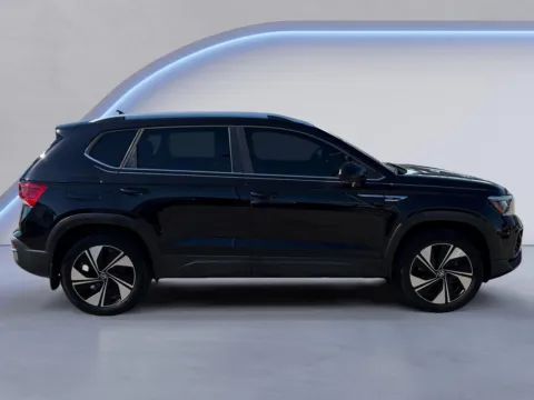 Photos of 2024 Volkswagen Taos SE for sale in Knoxville, TN at Mazda of Knoxville