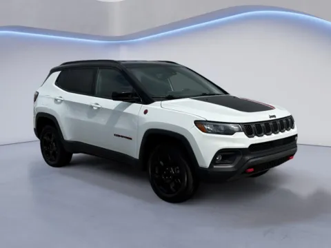 White 2023 Jeep Compass Trailhawk for sale in Alcoa, TN