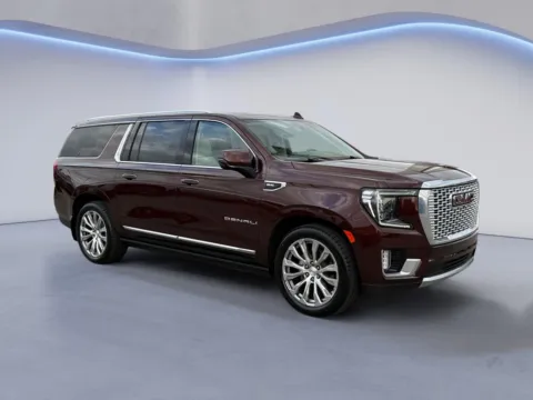 Red 2022 GMC Yukon XL Denali for sale in Alcoa, TN