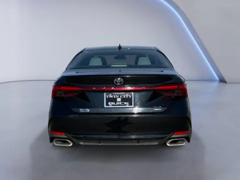 More photos of 2021 TOYOTA AVALON XLE at Twin City Buick GMC, TN