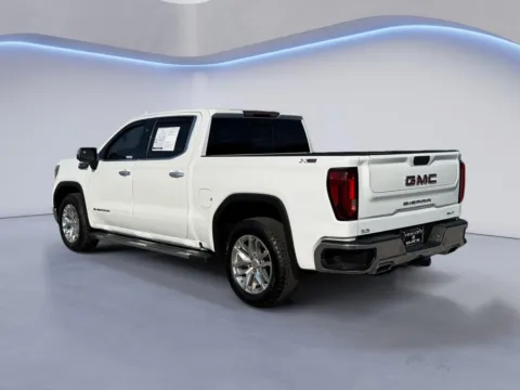 More photos of 2021 GMC Sierra 1500 SLT at Twin City Buick GMC, TN