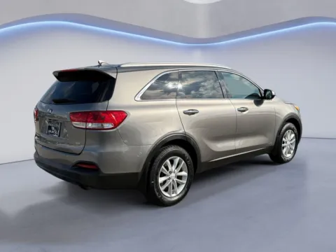 Another view of 2017 Kia Sorento LX for sale in Alcoa, TN at Twin City Buick GMC