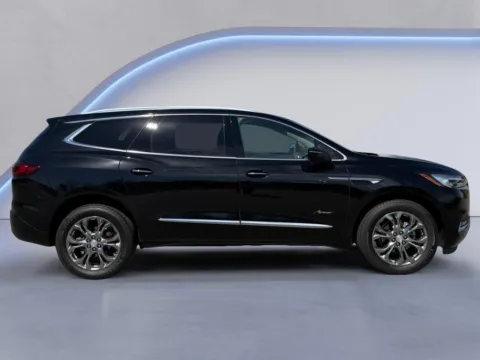 Photos of 2021 Buick Enclave Avenir for sale in Alcoa, TN at Twin City Buick GMC