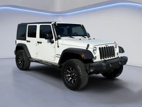 White 2017 Jeep Wrangler Unlimited Sport for sale in Alcoa, TN