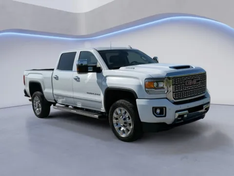 White 2019 GMC Sierra 2500HD Denali for sale in Alcoa, TN