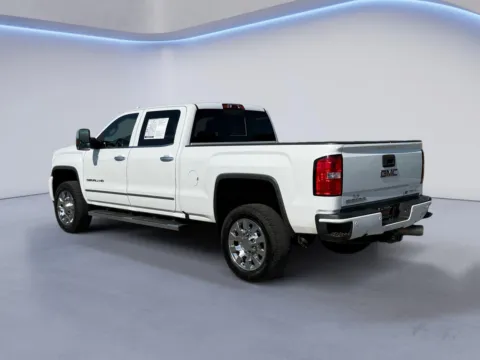More photos of 2019 GMC Sierra 2500HD Denali at Twin City Buick GMC, TN