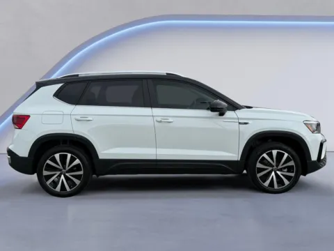 Photos of 2023 Volkswagen Taos SE for sale in Alcoa, TN at Twin City Buick GMC