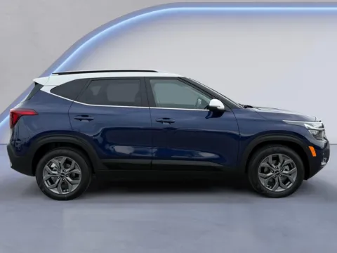 Photos of 2024 Kia Seltos S for sale in Alcoa, TN at Twin City Buick GMC