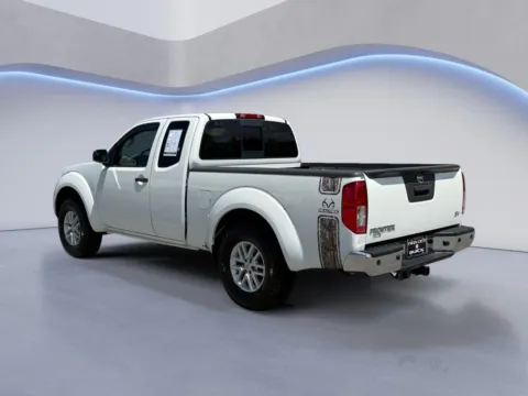 More photos of 2016 Nissan Frontier SV at Twin City Buick GMC, TN