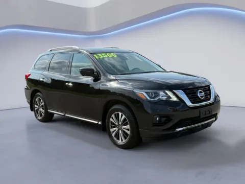 Black 2017 Nissan Pathfinder SL for sale in Alcoa, TN