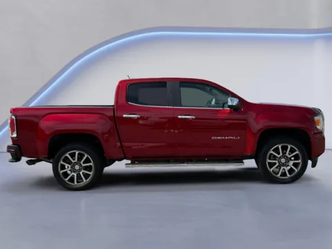 Photos of 2021 GMC Canyon 4WD Denali for sale in Alcoa, TN at Twin City Buick GMC
