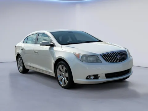 White 2013 Buick LaCrosse Leather for sale in Alcoa, TN