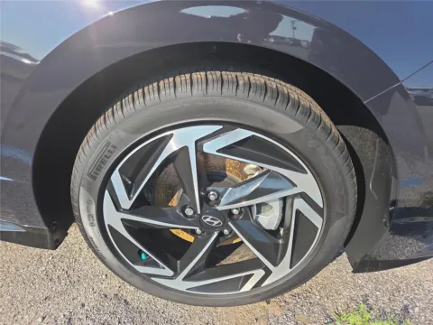 Photos of 2024 Hyundai Sonata SEL for sale in Alcoa, TN at Twin City Hyundai