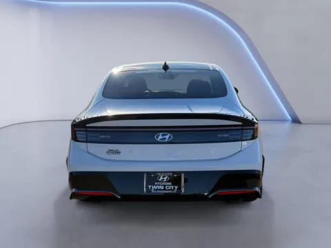 More photos of 2024 Hyundai Sonata SEL at Twin City Hyundai, TN