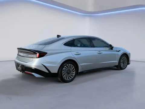 Another view of 2024 Hyundai Sonata Hybrid SEL for sale in Alcoa, TN at Twin City Hyundai