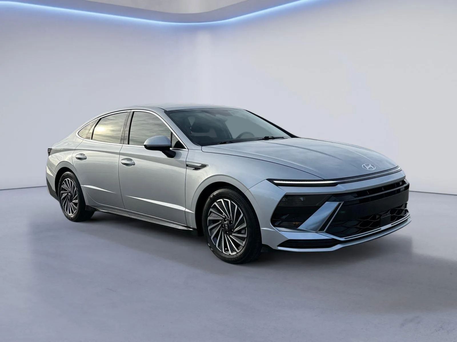 Silver 2024 Hyundai Sonata Hybrid SEL for sale in Alcoa, TN