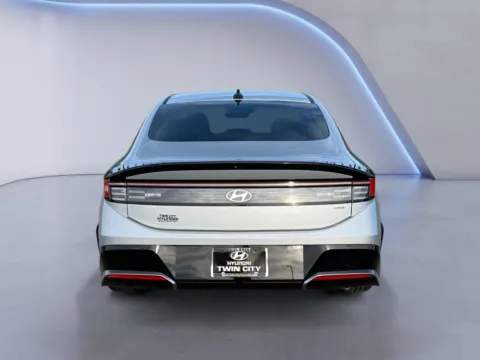 More photos of 2024 Hyundai Sonata Hybrid SEL at Twin City Hyundai, TN