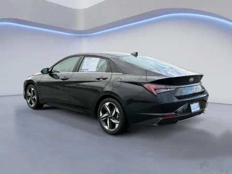 More photos of 2022 Hyundai Elantra Hybrid Limited at Twin City Hyundai, TN